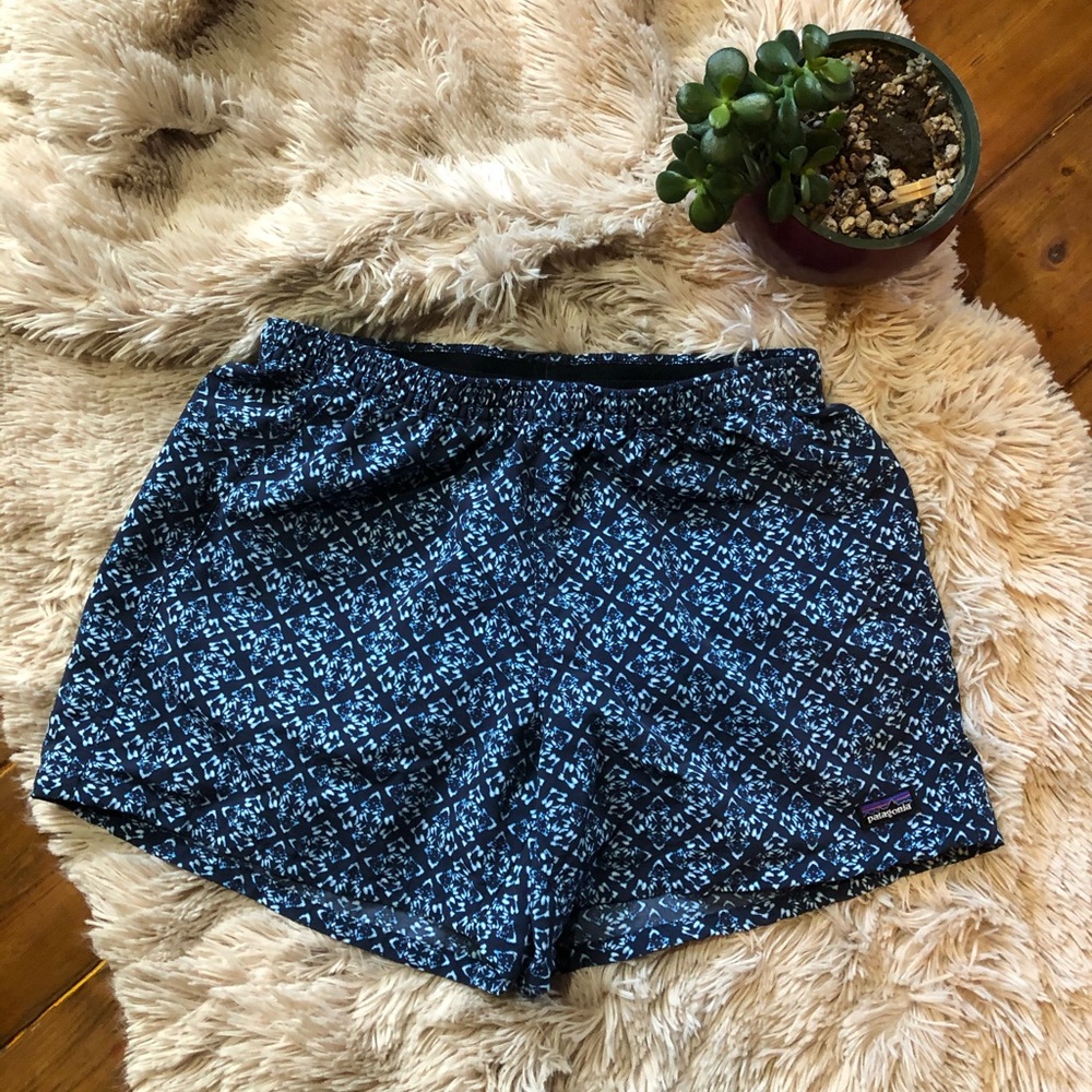 Women’s Patagonia Baggies shorts medium